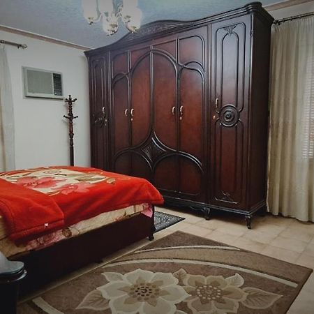 Comfy 3 Bedrooms Apartment In Cairo 87 Экстерьер фото