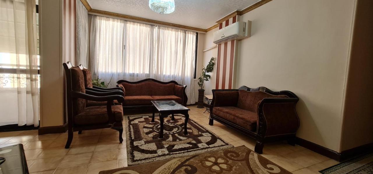 Comfy 3 Bedrooms Apartment In Cairo 87 Экстерьер фото